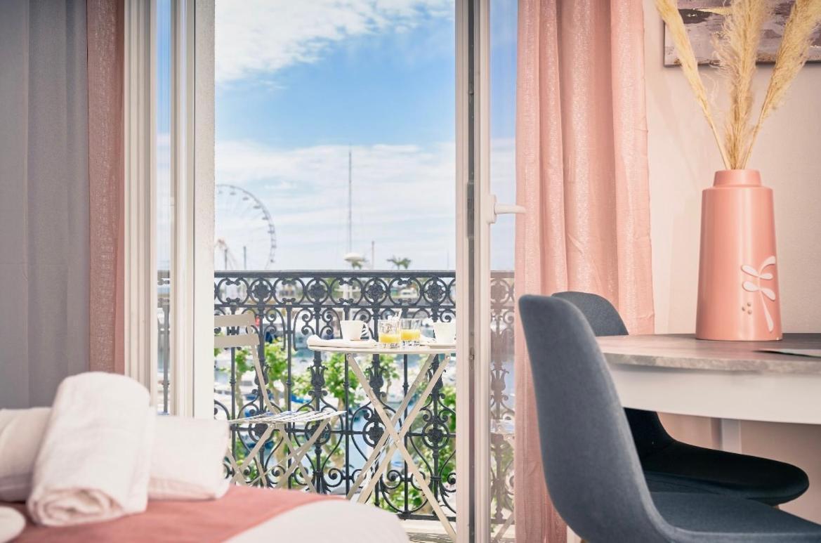 Hotel Du Vieux Port Сен-Рафаель Екстер'єр фото